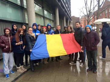 Protest al românilor din Marea Britanie. Replici tăioase din țară împotriva unui documentar britanic